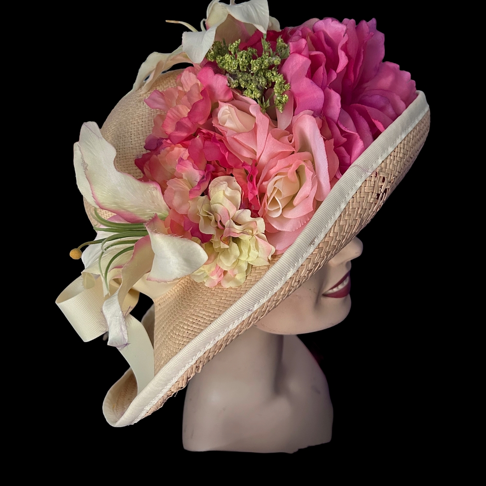 Beautiful Vintage Straw Women’s Hat decorated with Large Pink and White Flowers